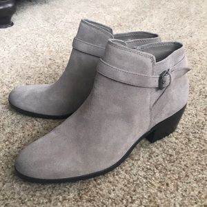 Sam Edelman Pirro Suede Booties
